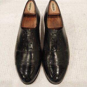 BALLY men's shoes 11 B black cap toe Oxford.
